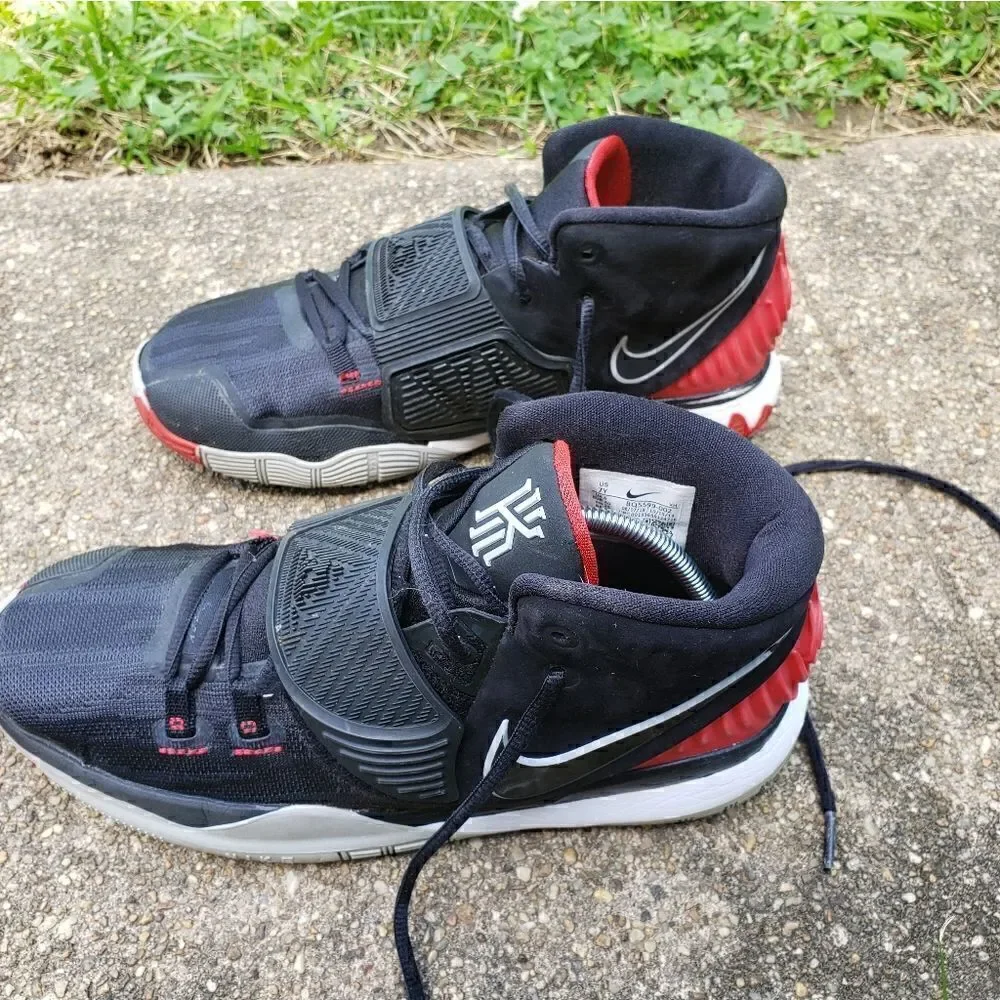 Nike Kids Kyrie 6 GS sneakers- SIZE 7Y